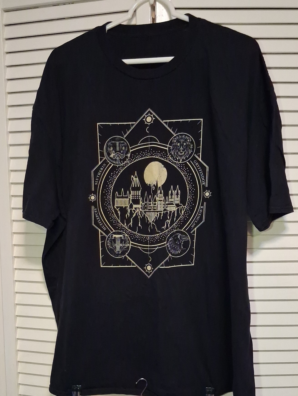 Harry Potter Hogwarts Celestial Tshirt. No Tag.